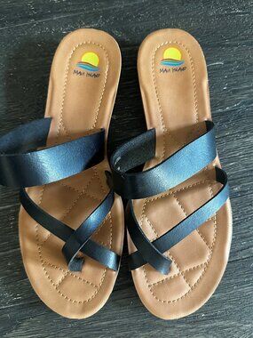 Women's Maui Island Black Leather Sandles Size 9